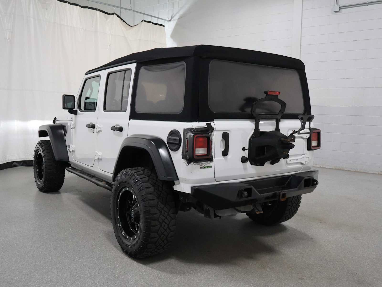 Used 2020 Jeep Wrangler Unlimited Sport S AWD/4WD image 3