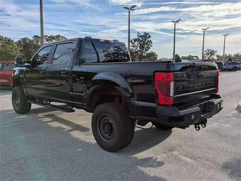 Used 2021 Ford F250 XLT w/ FX4 Off-Road Package image 6