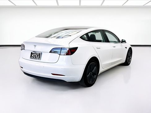 Used 2020 Tesla Model 3 Standard Range Plus RWD image 4