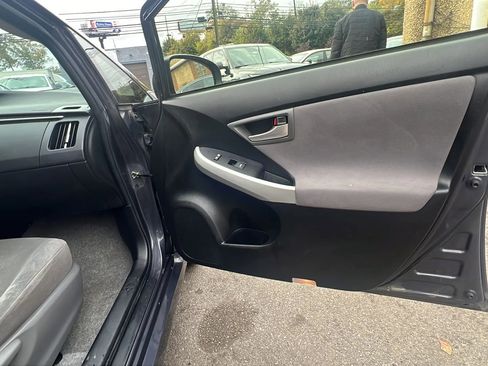 Used 2014 Toyota Prius One image 28