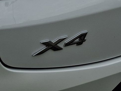 Used 2025 BMW X4 xDrive30i image 39