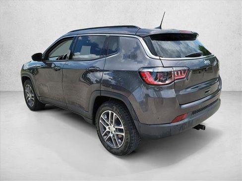 Used 2020 Jeep Compass Latitude FWD image 7