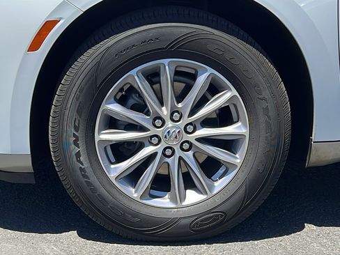 Certified 2024 Buick Enclave Premium AWD/4WD image 9