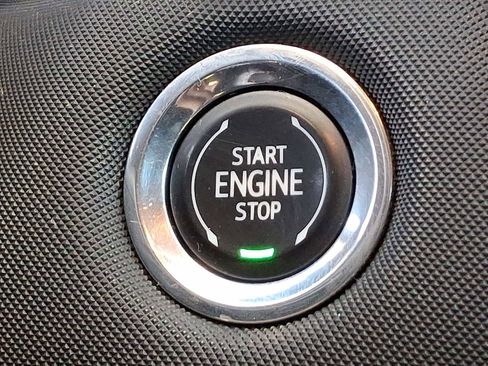 Used 2023 Chevrolet Colorado Z71 w/ Z71 Convenience Package 2 image 24