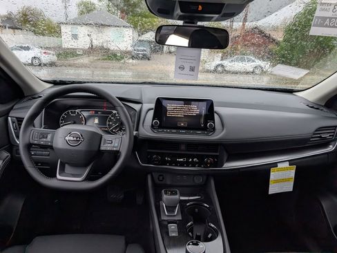 New 2026 Nissan Rogue SV AWD/4WD image 8
