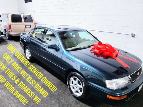 Used 1997 Toyota Avalon XLS image 1