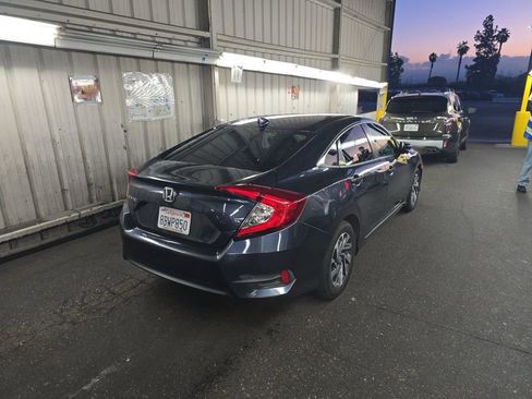 Used 2017 Honda Civic EX image 18