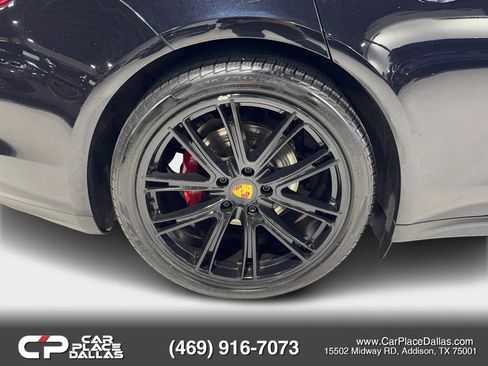 Used 2018 Porsche Panamera 4 image 28