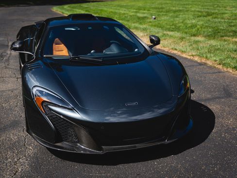 Used 2015 McLaren 650S Coupe RWD image 5
