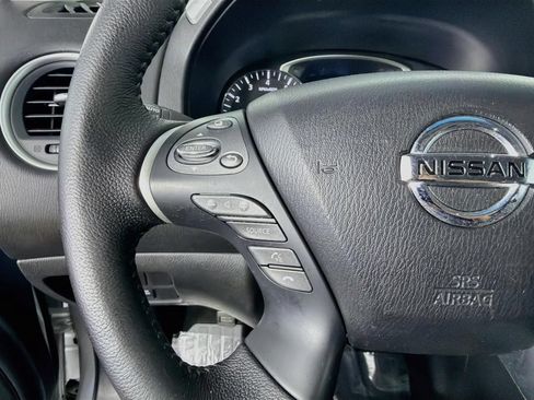Used 2013 Nissan Pathfinder SV AWD/4WD image 43