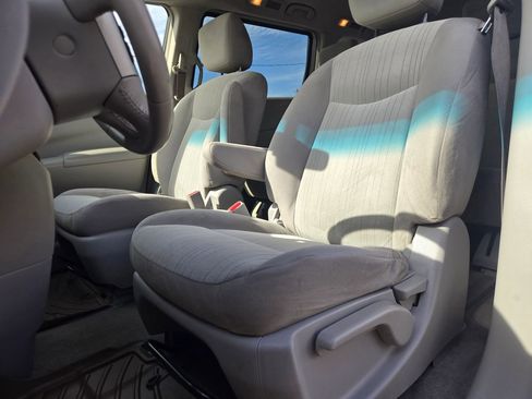 Used 2015 Nissan Quest SV image 10