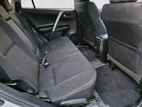 Used 2018 Toyota RAV4 XLE image 20