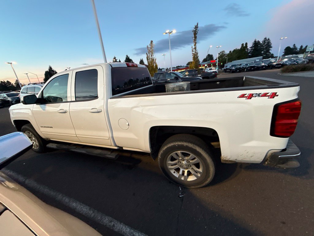 Used 2019 Chevrolet Silverado 1500 LT w/ All Star Edition AWD/4WD image 8