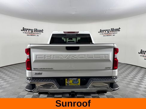 Used 2025 Chevrolet Silverado 1500 LTZ w/ Z71 Off-Road Package AWD/4WD image 8