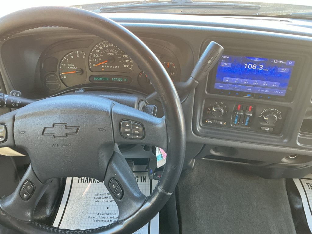 Used 2007 Chevrolet Silverado 2500 LT AWD/4WD image 22