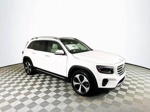 Used 2026 Mercedes-Benz GLB 250 image 1