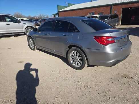 Used 2014 Chrysler 200 Limited image 6