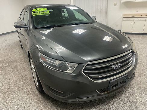 Used 2017 Ford Taurus Limited w/ Driver Assist Package image 3