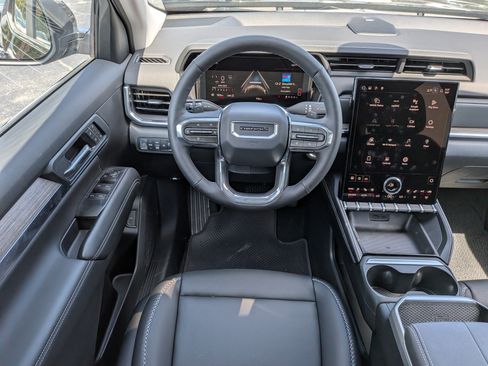 New 2026 GMC Terrain Denali w/ LPO, Black Badging Package AWD/4WD image 14