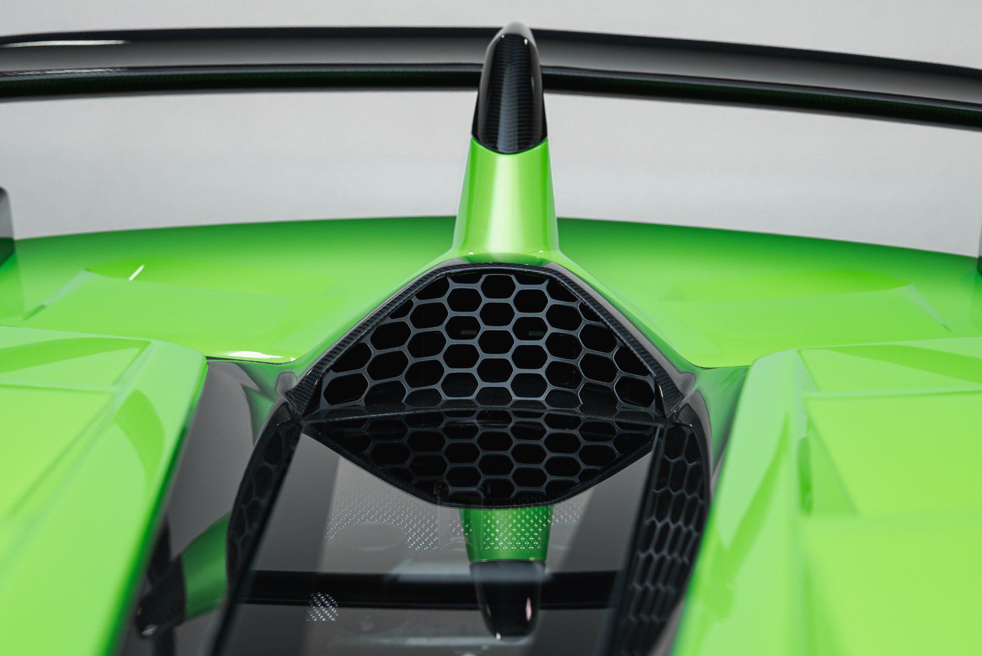 Used 2019 Lamborghini Aventador SVJ AWD/4WD image 52
