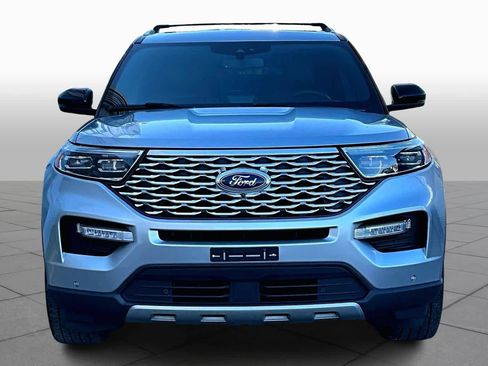 Certified 2022 Ford Explorer Platinum w/ Equipment Group 601A image 3