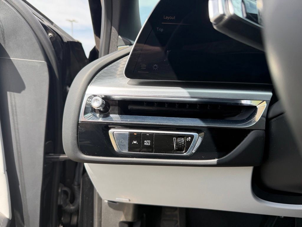 Certified 2024 Cadillac Lyriq Sport AWD/4WD image 20