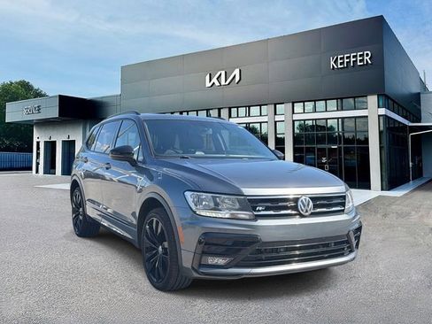 Used 2021 Volkswagen Tiguan SE R-Line AWD/4WD image 2