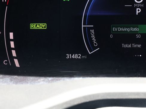 Used 2025 Toyota Camry SE FWD image 5