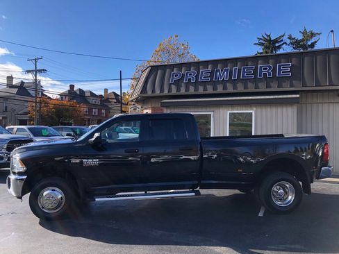 Used 2018 RAM 3500 Tradesman w/ Chrome Appearance Group image 2