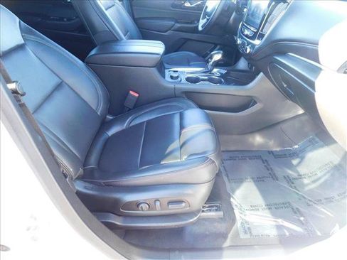 Used 2023 Chevrolet Traverse RS AWD/4WD image 29