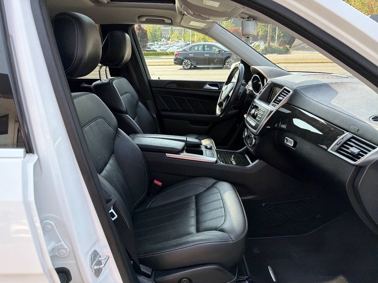 Used 2016 Mercedes-Benz GL 450 4MATIC image 18