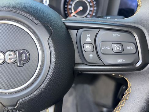 Used 2024 Jeep Wrangler Unlimited Sport AWD/4WD image 15