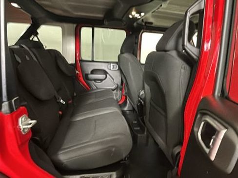 Used 2023 Jeep Wrangler Unlimited w/ Convenience Group AWD/4WD image 27