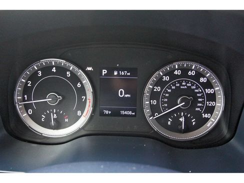 Certified 2022 Hyundai Venue Limited FWD image 17