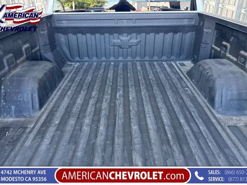 Used 2023 Chevrolet Silverado 1500 LT AWD/4WD image 19