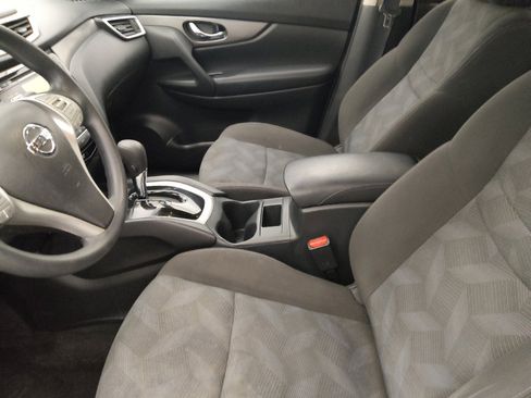 Used 2016 Nissan Rogue SV AWD/4WD image 17