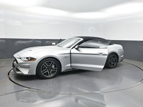 Used 2019 Ford Mustang GT Premium image 33