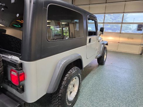 Used 2006 Jeep Wrangler Unlimited AWD/4WD image 7
