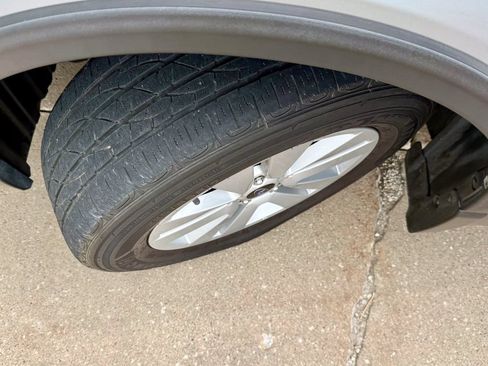 Used 2018 Subaru Outback 2.5i Premium AWD/4WD image 37