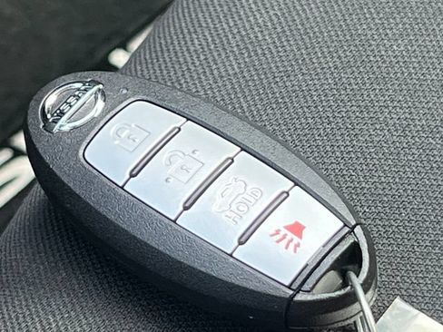 Used 2022 Nissan Sentra SV w/ Trunk Package FWD image 26