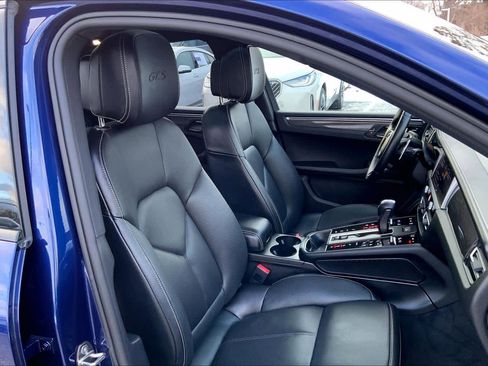 Used 2024 Porsche Macan GTS image 8