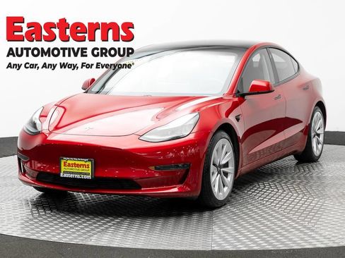 Used 2021 Tesla Model 3 Standard Range Plus RWD image 1