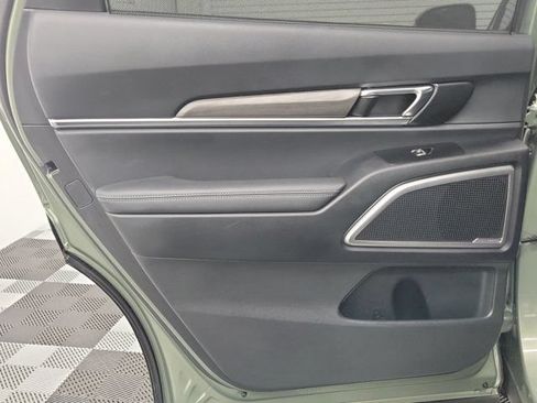 Certified 2024 Kia Telluride EX X-Line AWD/4WD image 17