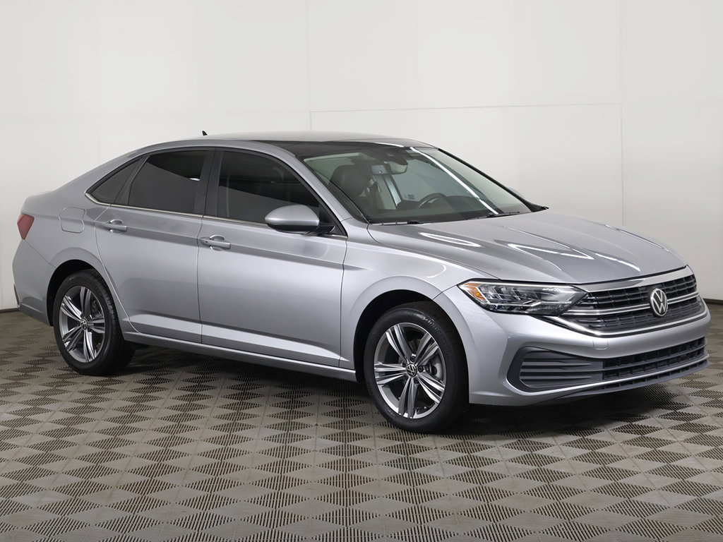 Used 2022 Volkswagen Jetta SE FWD image 2