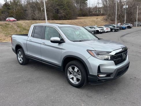 Used 2025 Honda Ridgeline RTL image 2