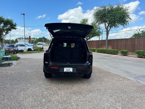 Used 2024 Nissan Pathfinder Rock Creek image 10