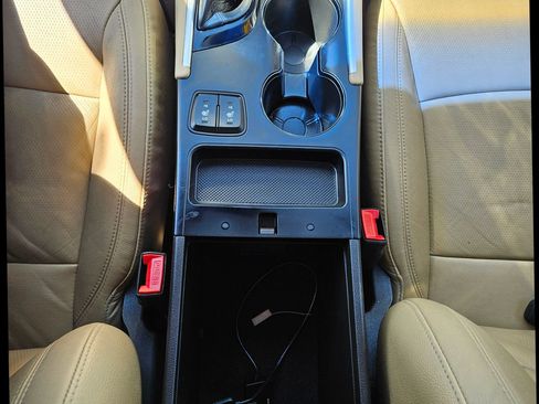 Used 2011 Hyundai Sonata Limited w/ Navigation Pkg 5 image 13