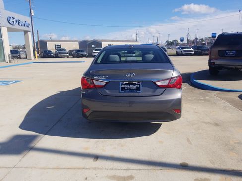 Used 2014 Hyundai Sonata GLS image 6