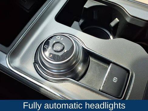 Used 2024 Ford Edge Titanium AWD/4WD image 9