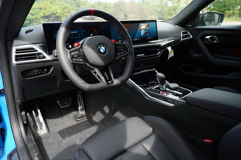 Used 2026 BMW M2 w/ Lighting Package RWD image 12